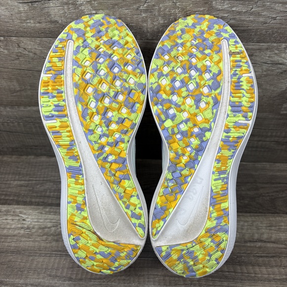 Nike Winflo 9 White Purple Green Womens US Size 8 DR8802-100 Running Shoes - Picture 8 of 9